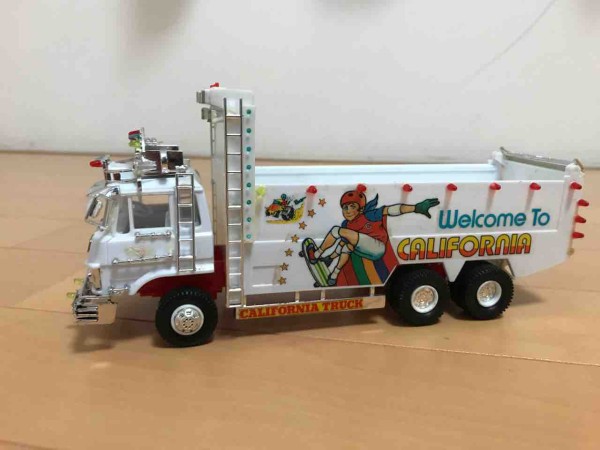 お久しぶりです〜 バンダイ1/48 カリフォルニアトラック : トラック