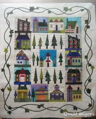 パッチワークタペストリー「森の教会」 パッチワークタペストリー「森の教会」