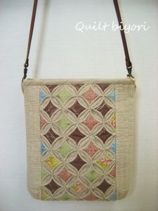 ♡Kaoru♡ ２点 カテドラルウィンドウバッグ、ポーチ（ハンドメイド) カテドラル・ウィンドウのポーチ - RANNTANA5'S GALLERY | minne