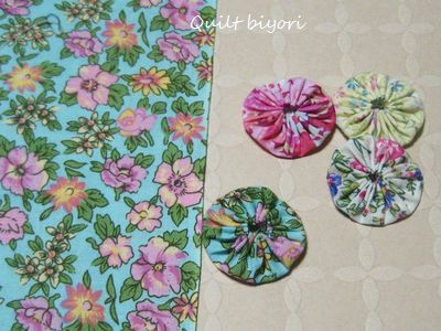 花いっぱいのヨーヨーと私のヨーヨーキルト♪ : 猫日和。キルト日和。