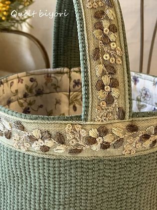 ヌビとインド刺繍リボンのミニバスケットできました : 猫日和。キルト