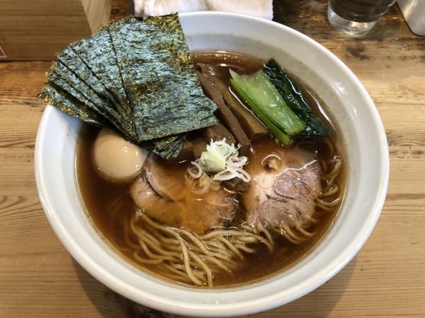 入荷情報 ラーメン館 鎌倉のおしゃれで美味甘なラーメン らーめんhanabi 夢中図書館