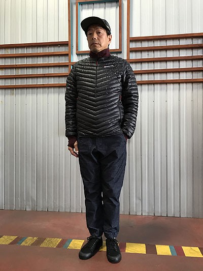 MONTANE スターライトプルオン ノーカラーダウンジャケット Black 