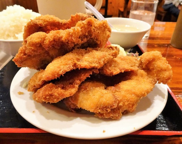 恵比寿の どんく で デカ盛りチキンカツ定食 Gakudaiの週末はデカ盛り