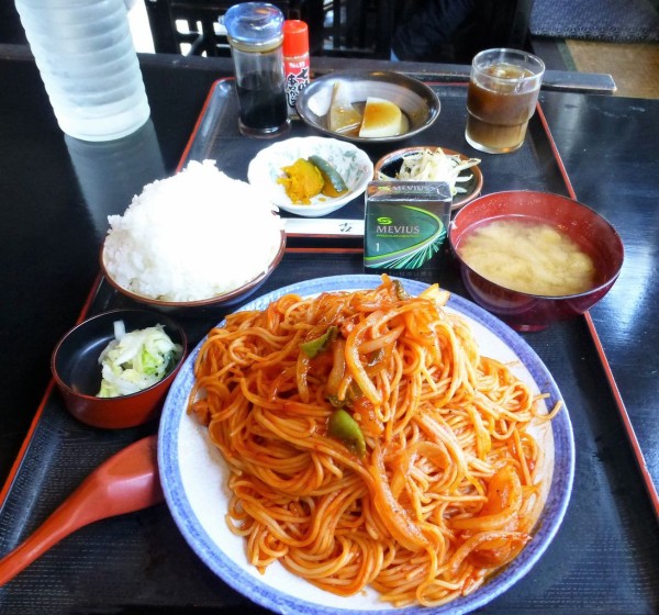 入間市の 古都 で デカ盛りナポリタンセット Gakudaiの週末はデカ盛り