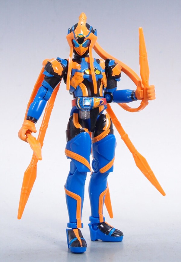 装動 仮面ライダーギーツ ID 5 Feat.装動 仮面ライダーリバイス（2