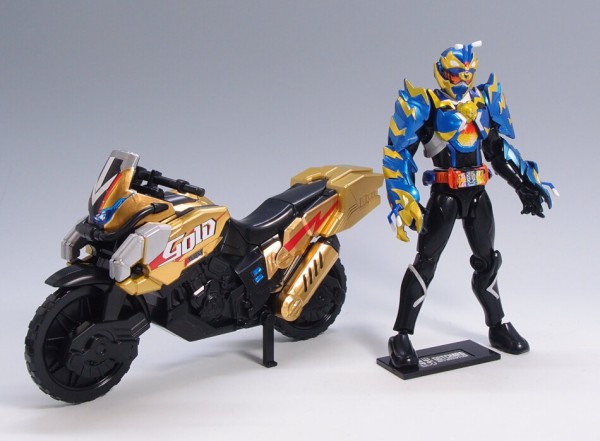 装動 仮面ライダーガッチャード→3←＆装動 仮面ライダーギーツ（1