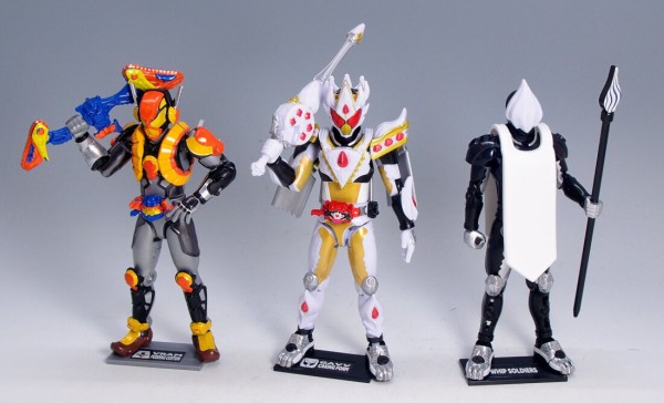 装動 仮面ライダーガヴ GV2 Feat.装動 仮面ライダーギーツ（1