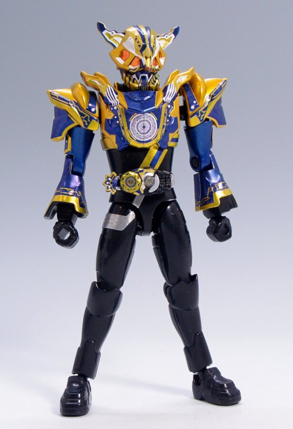 装動 仮面ライダーガッチャード→3←＆装動 仮面ライダーギーツ