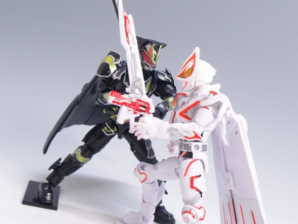 装動 仮面ライダーギーツ ギーツⅨ&タイクーンブジンソード