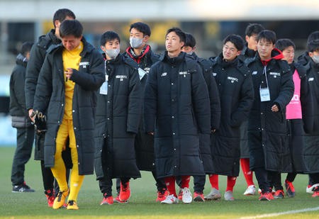 サッカー 全国高校サッカー選手権 首都圏開催となった76年度大会以降では初 8強全てが 東日本 近畿以西の 西日本 は全滅 スポまとめ