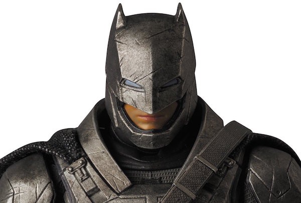 そんな装備で大丈夫か 対スーパーマン装甲のアーマードバットマンが早くもフィギュア化 特報ガジェq