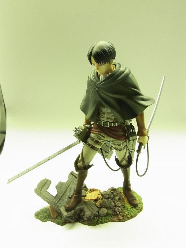 進撃の巨人】 千値練 BRAVE-ACT 1/8 リヴァイ 兵長 フィギュア 写真