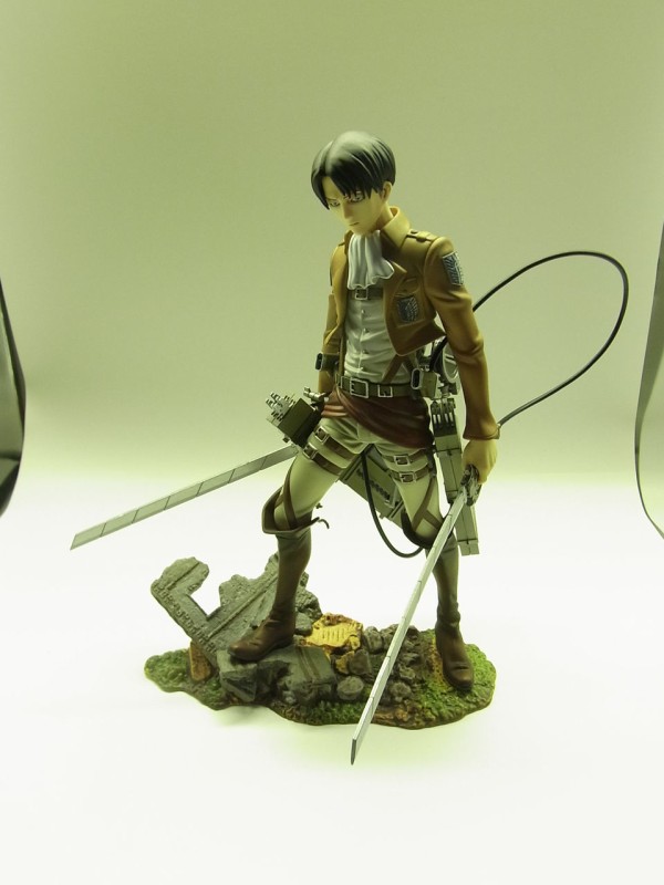 進撃の巨人】 千値練 BRAVE-ACT 1/8 リヴァイ 兵長 フィギュア