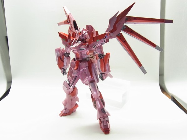 ガンプラ Hgbf Hi Nガンダムヴレイブ アメイジングレヴ 紅の彗星 塗装ver が完成したので写真をまとめ ガンプラ以外も好きすぎて辛い