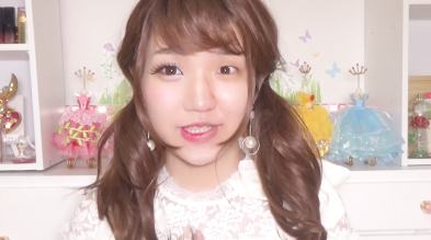 女子の反応 顔片側のみメイク 半顔メイク が話題に メイク系youtuberの間で流行 ガールズ速報 がるそく