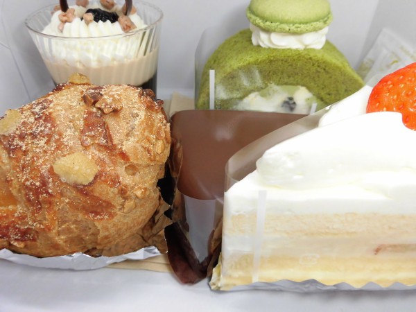 徳島市吉野町のケーキ屋さんでお買い物 Olive 徳島 おいしい 楽しい