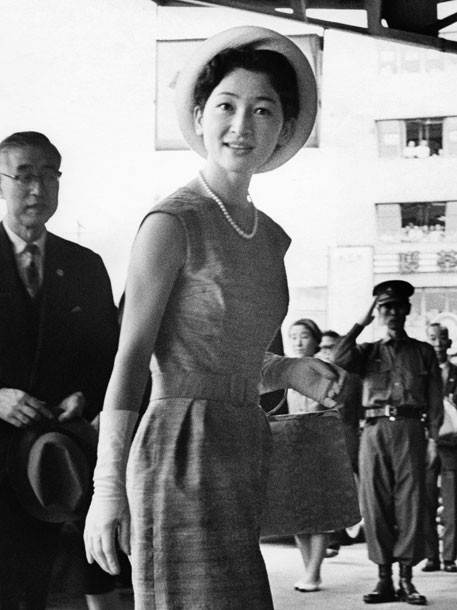 皇后美智子様のお若い頃がお美しすぎてワロタｗｗｗｗｗｗｗｗｗｗ 虎速