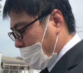 画像 へずまりゅうこと原田将大 30 黒髪スーツのメガネ姿で法廷へ 深く反省している模様 ガゾドウ