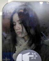 圧縮都市 東京 満員電車の車内の光景 Greatbritain After Beat