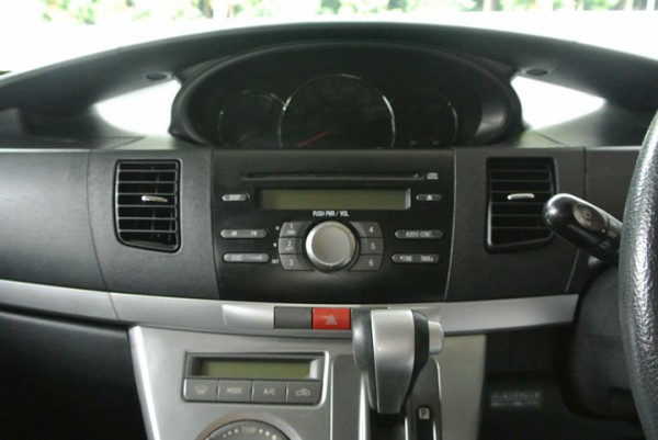 ムーヴカスタム カーナビ バックカメラ ドラレコを装着しました ガレージバウムの作業日記