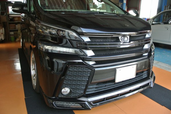 30ヴェルファイア 純正ナビにアンプ増設 スピーカー交換 デッドニングを施工しました ガレージバウムの作業日記