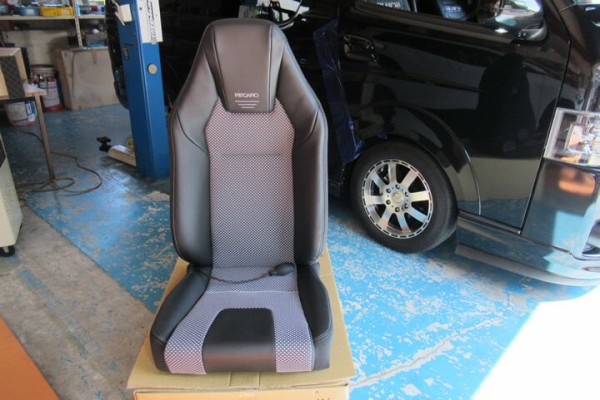 RECARO LX-F 騒がしい IM110 B｜レカロシート（P席）