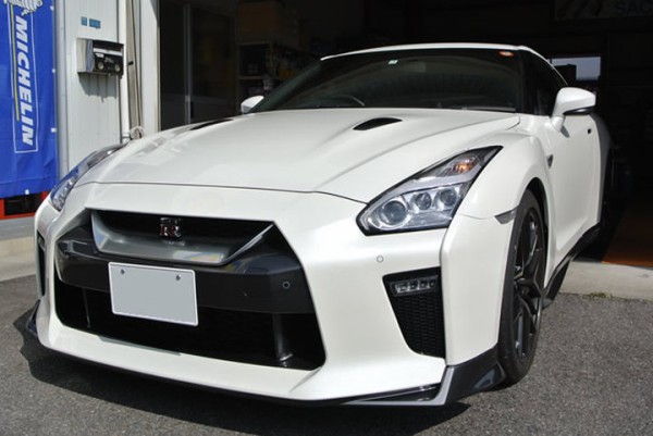 R35 GT-R：レーダー＆TVキャンセラー取り付けました : ガレージバウム