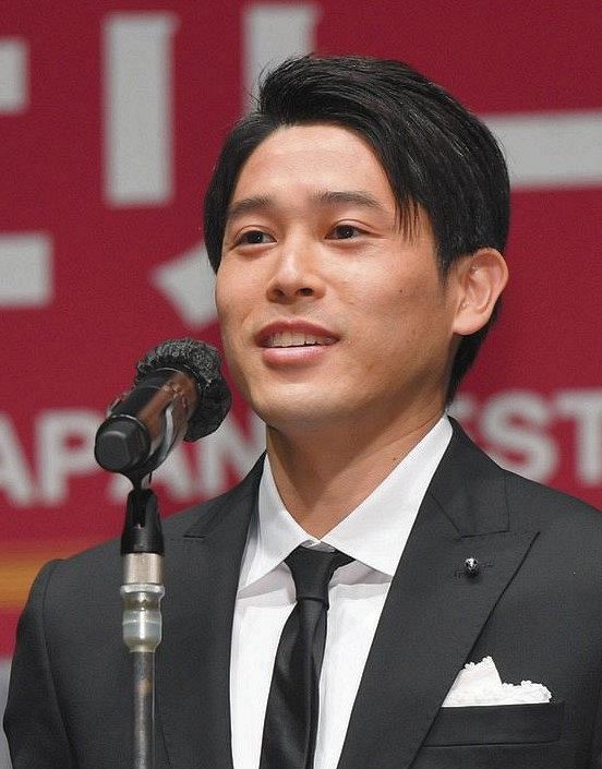 サッカー内田篤人 白髪がすごいけど イケメンなのは変わらない 芸能まるわかり速報 サッカー内田篤人 白髪がすごいけど イケメンなのは変わらない 芸能まるわかり速報