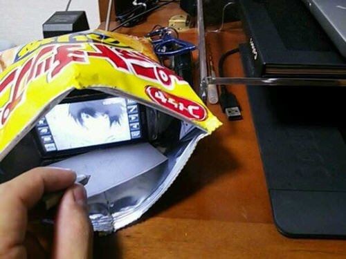 デスノートの矛盾が未だにポテチの所しか見つからないって凄いよな ジャンプ速報