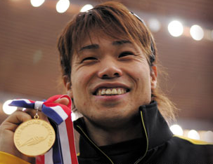 しくじり先生 金メダリスト清水宏保の現在 北海道で家賃5万円のアパート生活 選挙で落選 モデルの綺麗な奥さんと結婚して離婚 芸能テロ しくじり先生 金メダリスト清水宏保の現在 北海道で家賃5万円のアパート生活 選挙で落選 モデルの綺麗な奥さんと結婚して離婚 芸能テロ