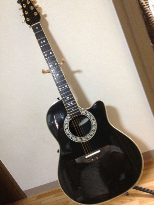 Ovation 1767 Legend : こうもり工房