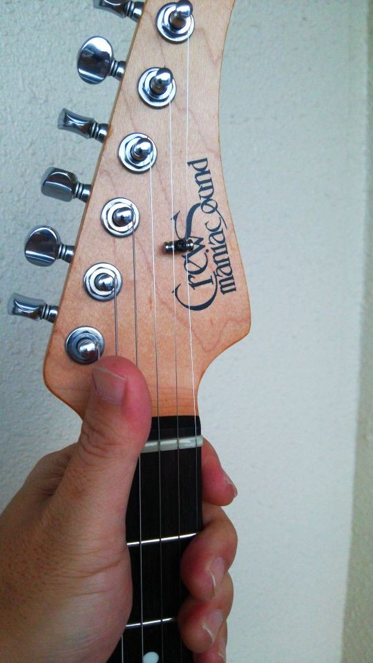 ギター Crews Maniac Sound Dove Master P-90 W クルーズマニアックサウンド DOVE MASTER | Seabreeze天草