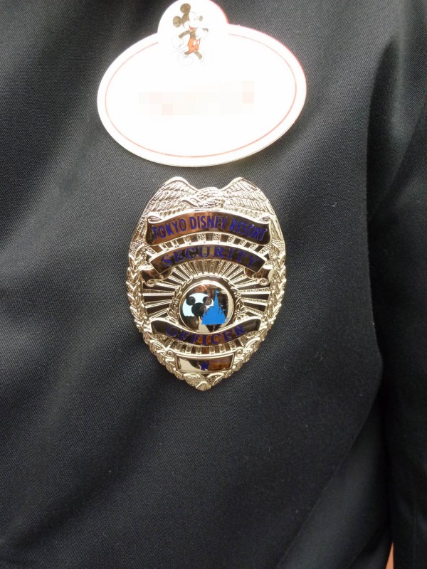 胸に 輝く バッジ。 31日第3報。 : 怒鳴るド伍長のクワックパーク