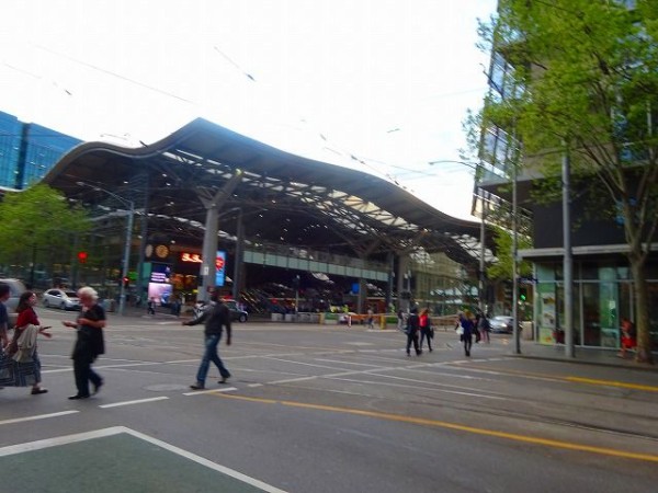 サザンクロス駅からスカイバスでメルボルン国際空港へ Oct 17 Just A Journey