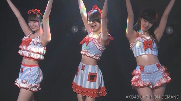 横山結衣、阿部芽唯、下尾みうによる「制服ビキニ」が最高 : GIOGIOの