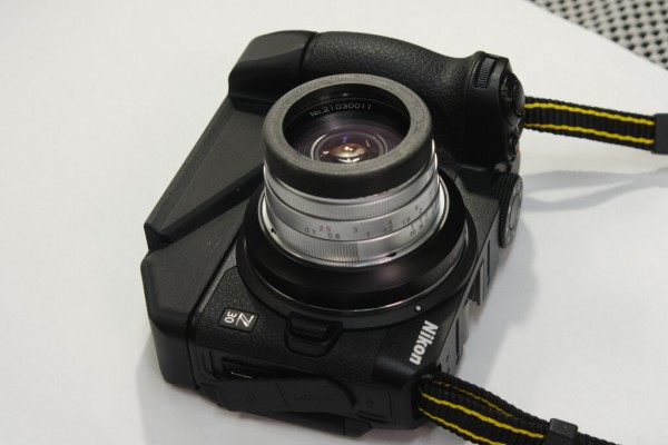 Nikon z30 グリップ付き美品 ニコンz30 Z-30カメラハンドグリップ
