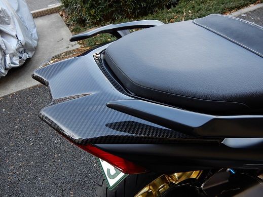 ●T-MAX530 Nプロジェクト カーボン テールカバー 新古品 (Y0910C08) TMAX530 6型 カーボンテールカウル取り付け : T-MAX530 6型 シグナスX