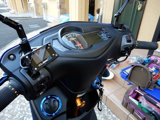 シグナスX 4型 カーボンスイッチカバー取り付け : T-MAX530 6型