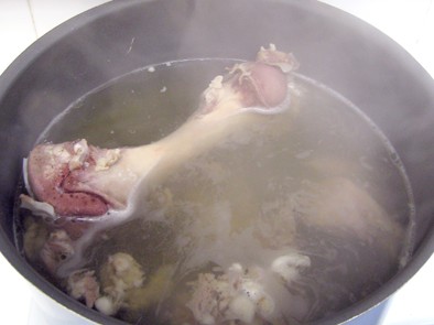 骨付きハムの骨スープ ライフドア シドニー