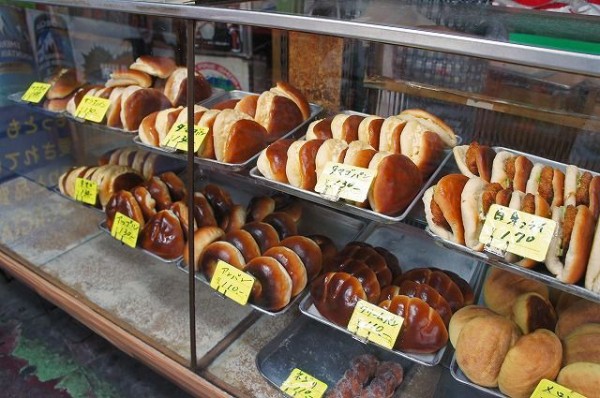 パン屋 客がトングでカチカチ威嚇しまくるのですが W ゴールデンタイムズ