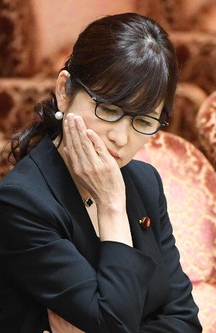 画像 稲田朋美議員がエロすぎて結構シコれるｗｗｗｗｗｗｗ グッドルーザーズ