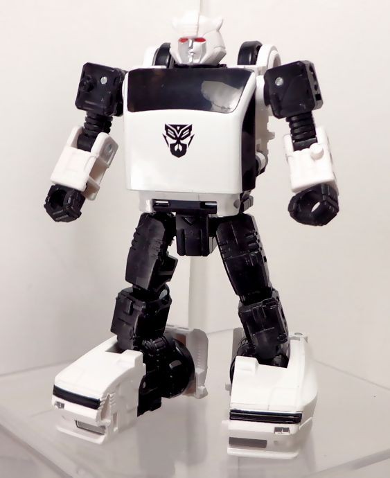 ロム「貴様らに名乗る名前はない。」 「どんな夜にも必ず終わりは来る