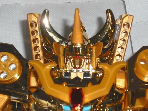 DX黄金獣合体グレートゴルドラン : DXセイバーベース