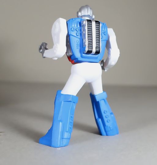 ナレーター「ストロング・ドライブ！ロボットマァン!!」（リアル