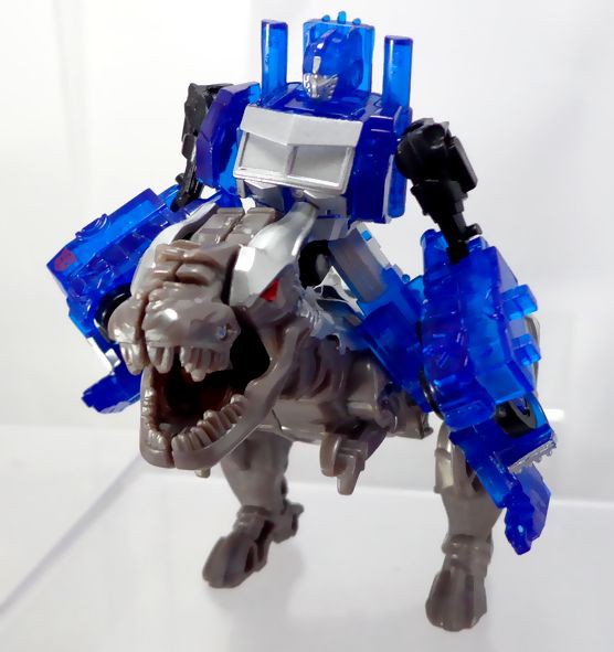 ケイド「ほら！グリムロック！お客らしくしろ！」（TLK-17