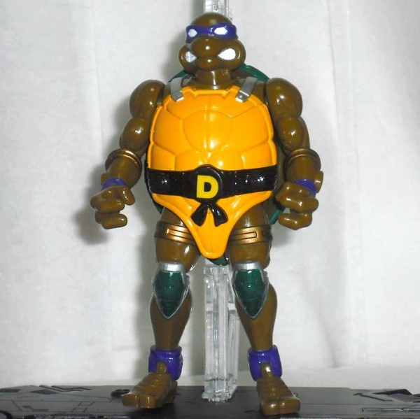 新品 ウルトラタートルズ 海皇帝 ドナテロ 新品 ウルトラタートルズ 海