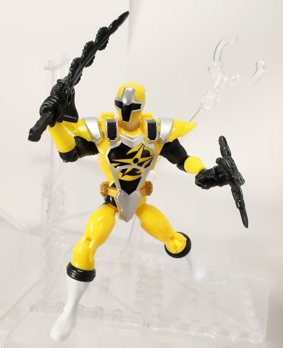 パワーレンジャー・ニンジャスティール 5インチアクションフィギュア