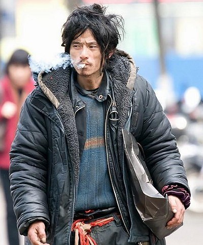 中国のホームレスはおしゃれぞろいだった 台瘋來了