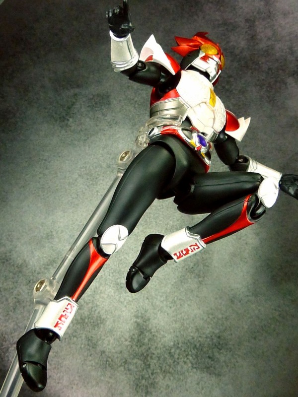 S.H.フィギュアーツ 仮面ライダーアギト シャイニングフォーム
